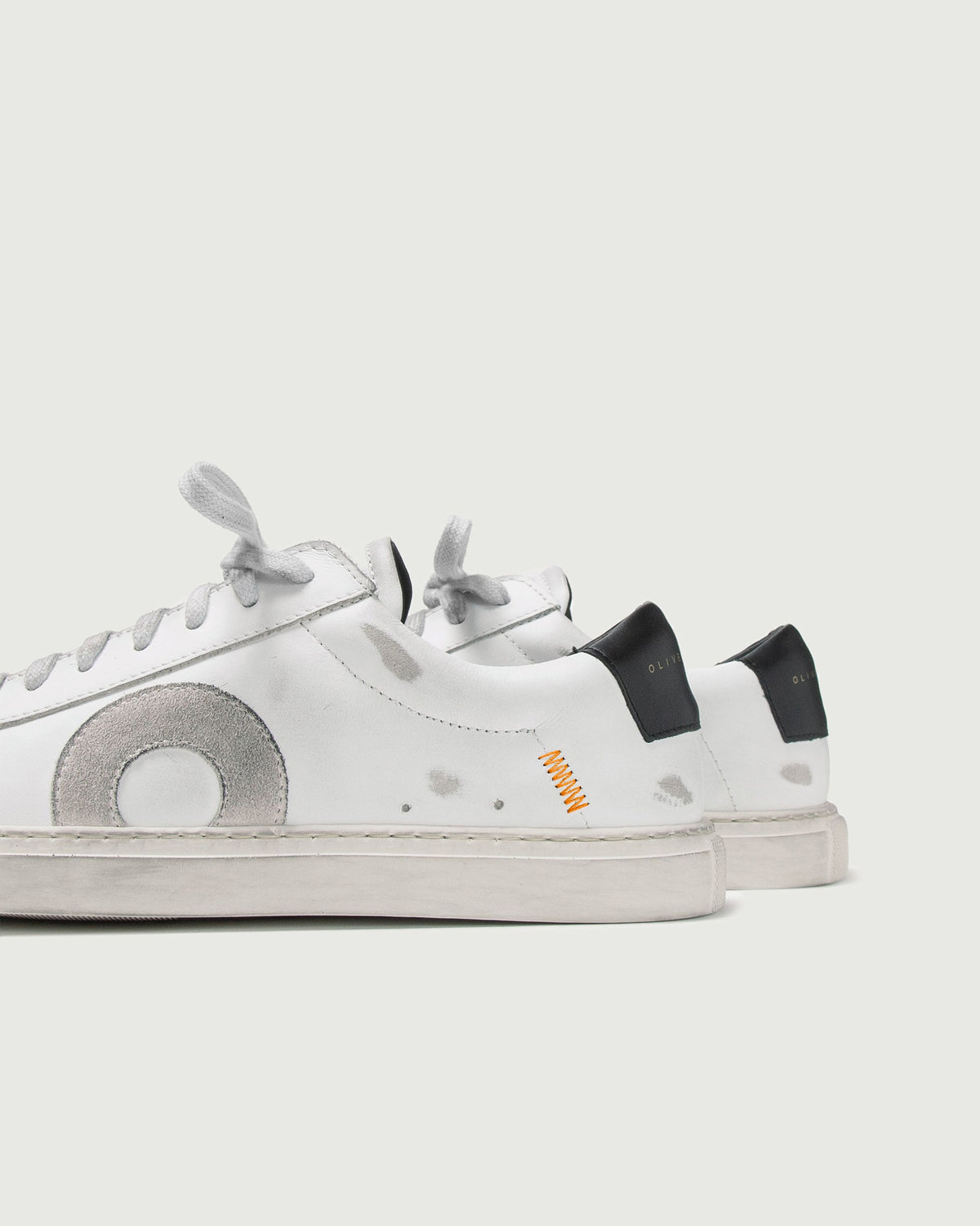 Low 1 | Tigger