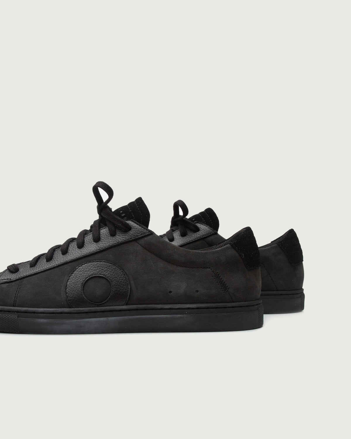 Low 1 | Anthracite