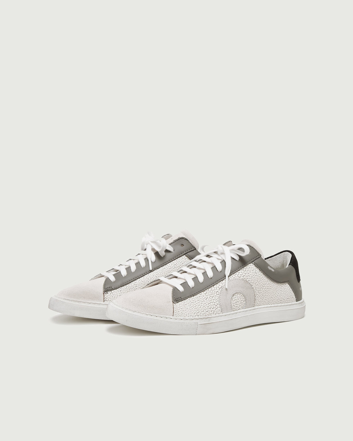Low 1 | Stingray