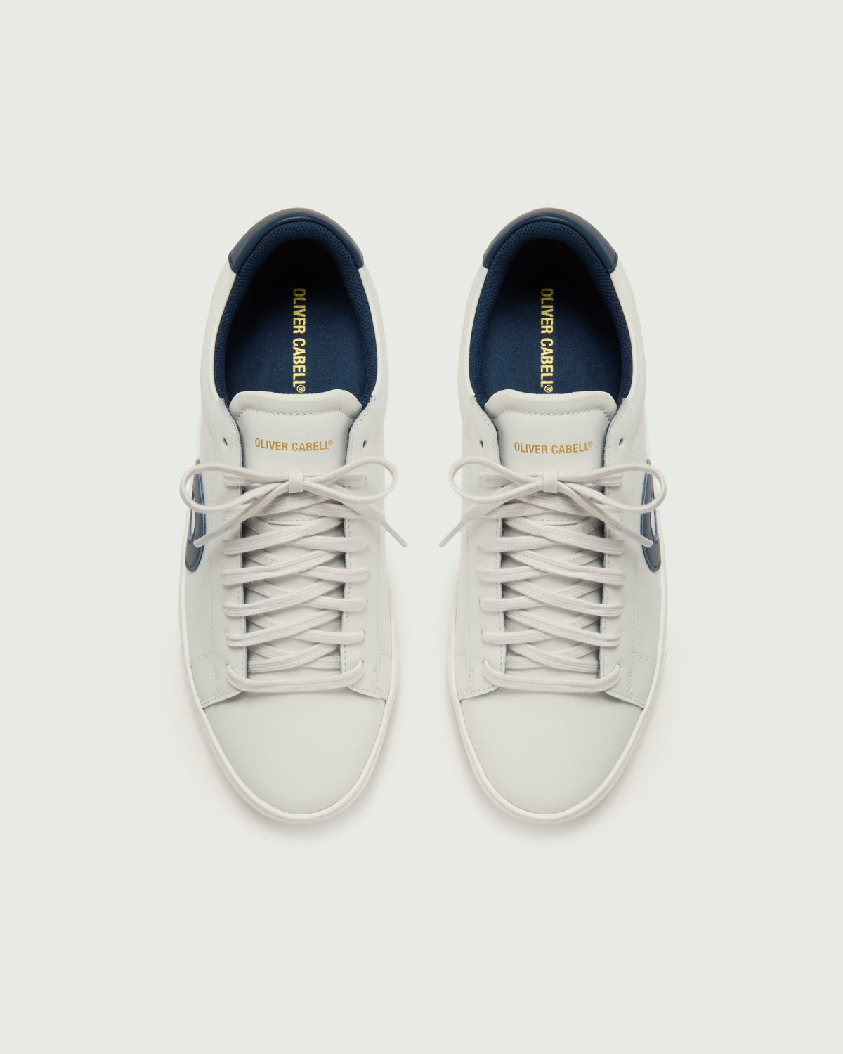 Low 1 | White / Navy (Orthopedic)
